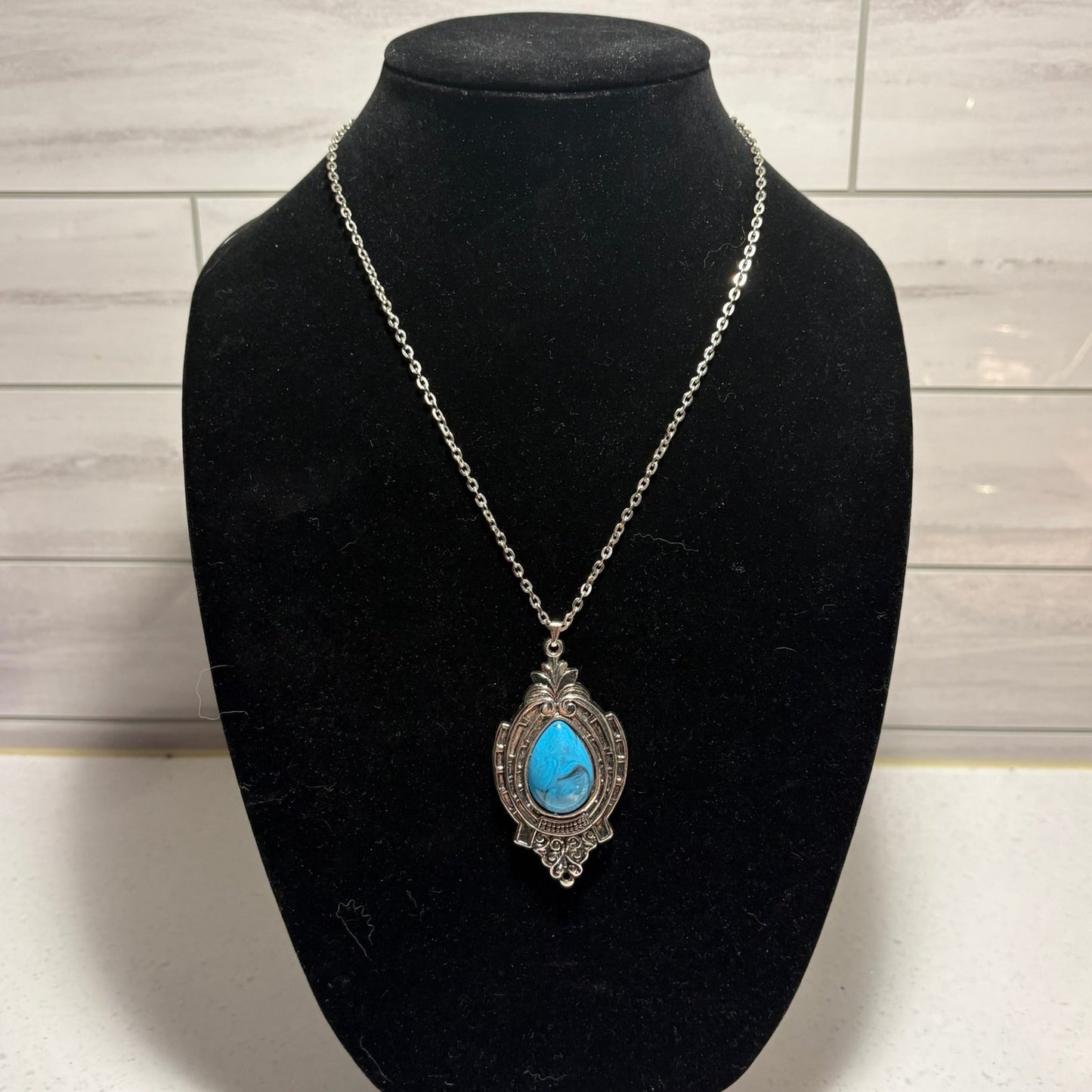 Costume Jewelry Necklace