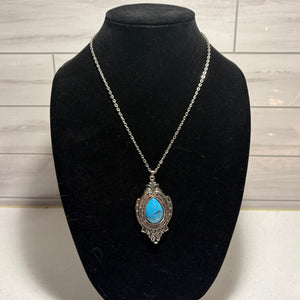 Costume Jewelry Necklace
