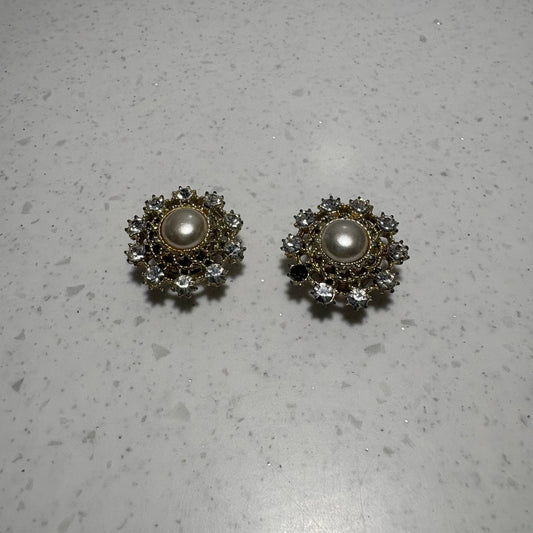 Coro Magnetic Earrings