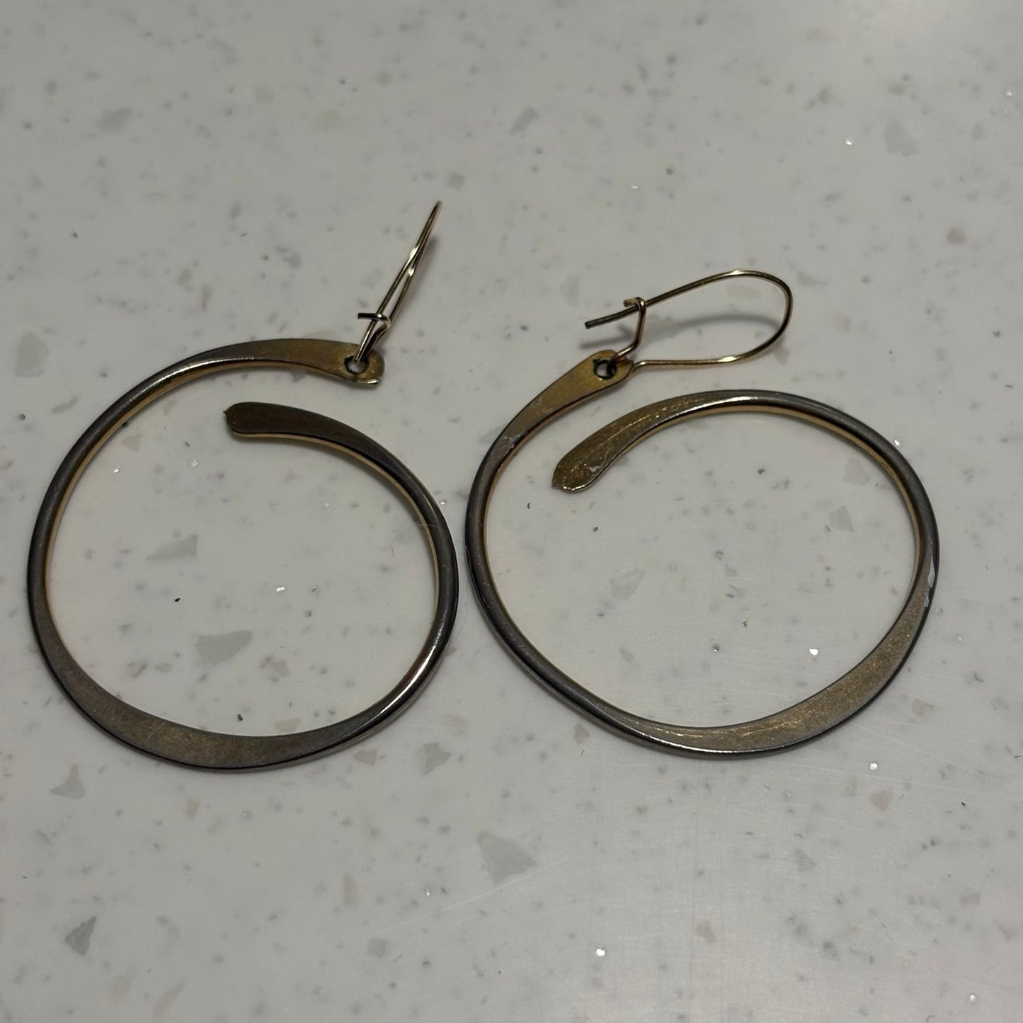 Gold swirl earrings