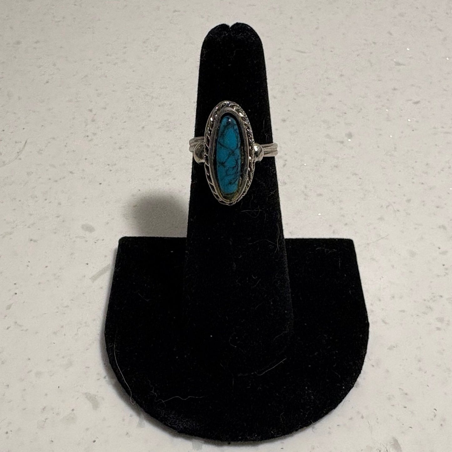 Silver and dyed Howlite ring