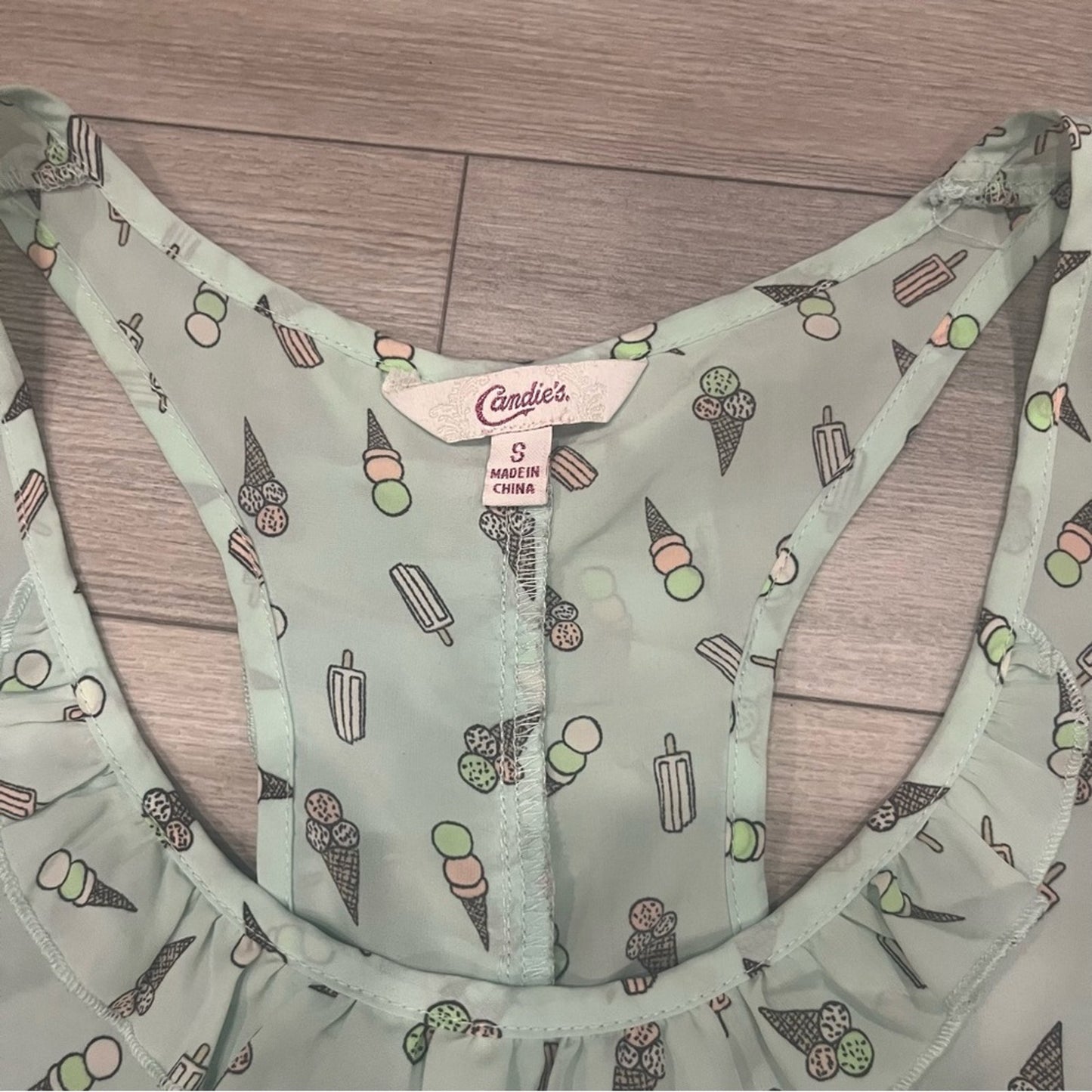 Candie's Light Green Ice Cream Pattern Blouse