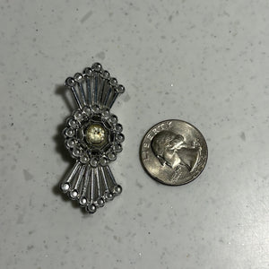 silver-tone Art Deco style brooch